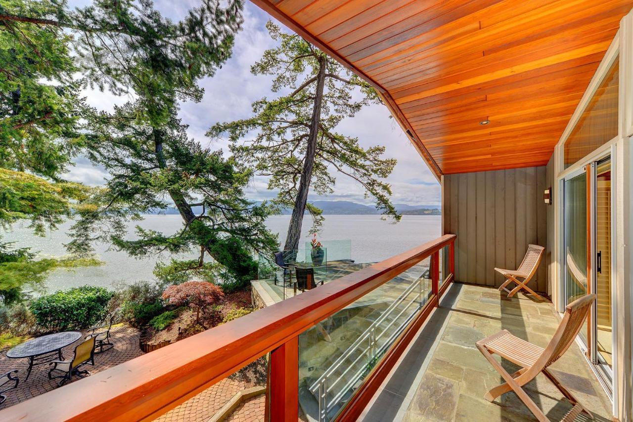 Oceanside Lodge Saanich Inlet North Saanich Exteriör bild