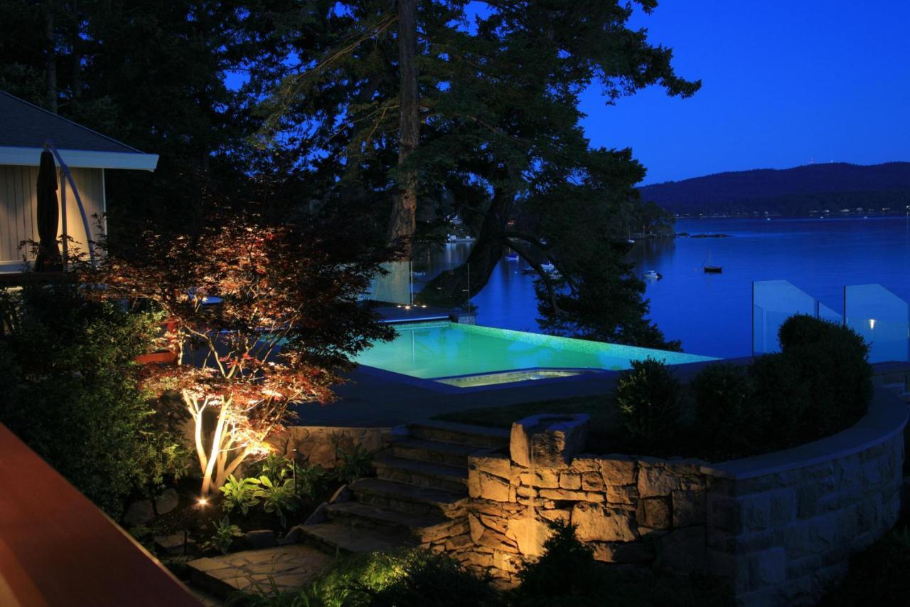 Oceanside Lodge Saanich Inlet North Saanich Exteriör bild